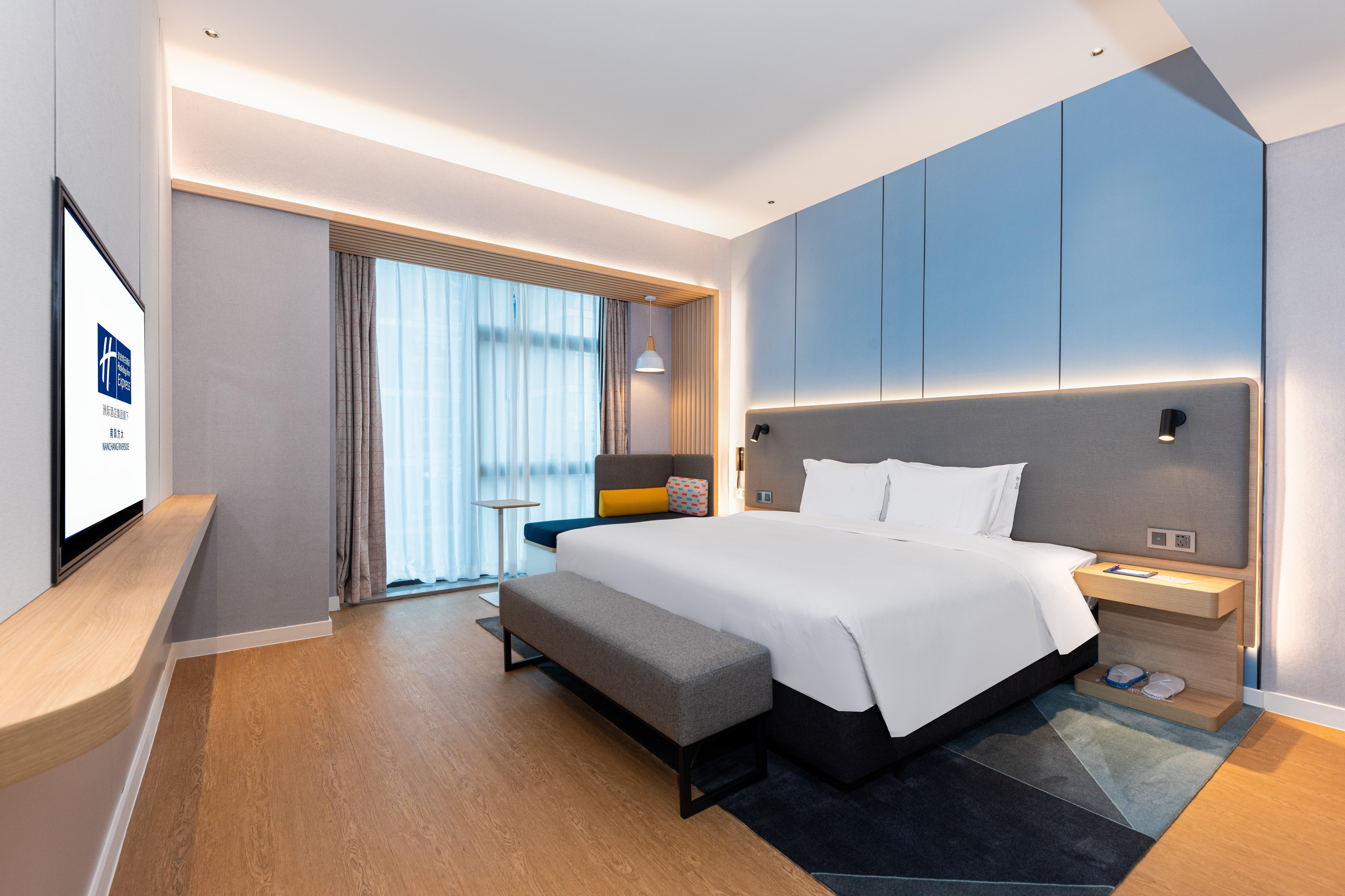 Holiday Inn Express Nanchang Riverside By Ihg Exterior foto